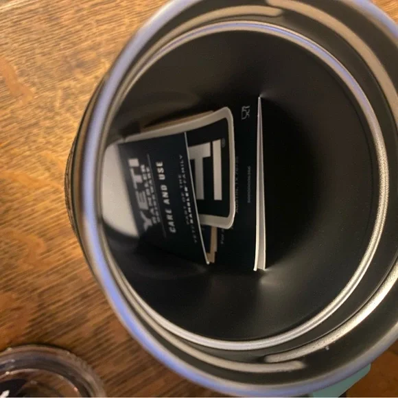 NWT YETI Rambler 20 oz Mug in Seafoam - Picture 7 of 11